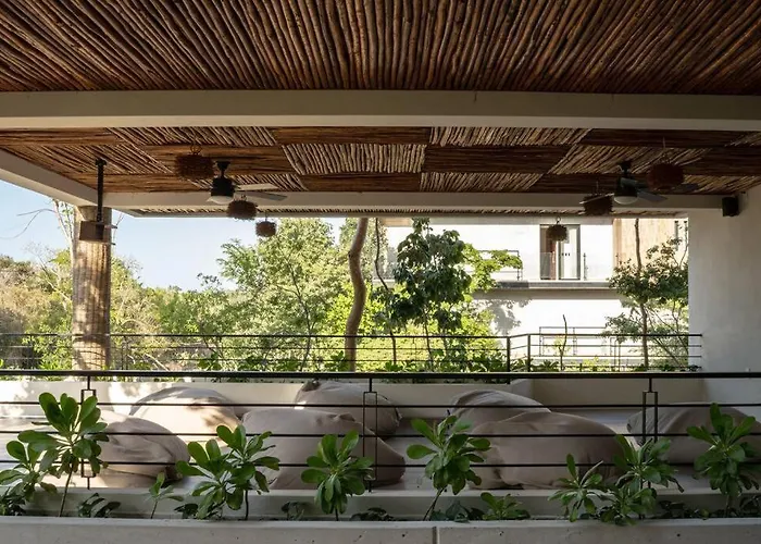 New 1 Bed - - Private Terrace