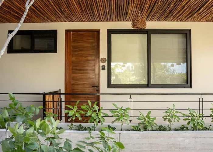 New 1 Bed - - Private Terrace